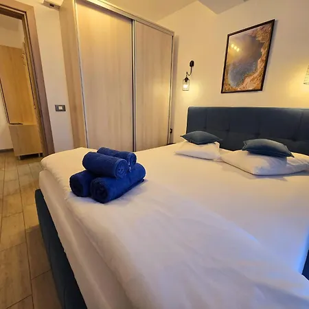 Bell Marina Pool & * ナボダリ