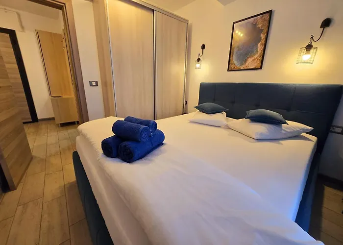 Bell Marina Pool & * Năvodari